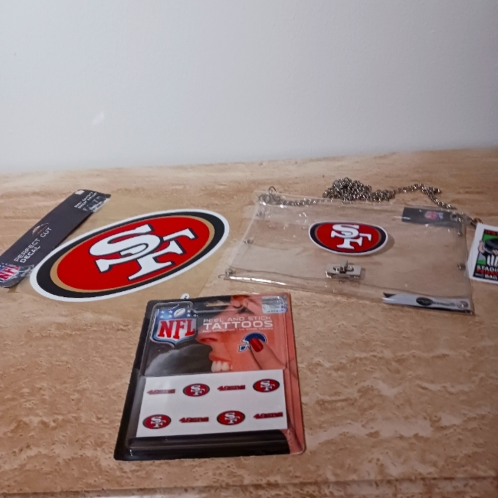 San Francisco 49's Team Gear (3 Items)